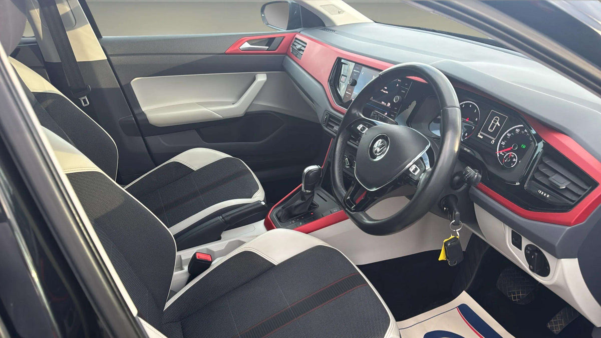 Volkswagen Polo 1.0 TSI Beats DSG 5 Door