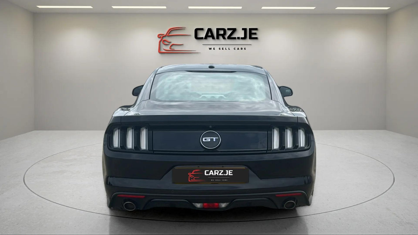 Ford Mustang 5.0 V8 GT Fastback 6 Speed Manual