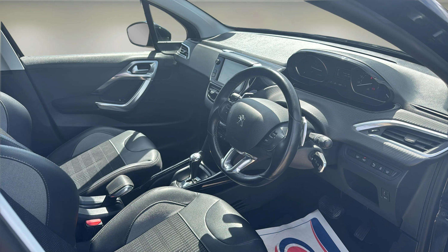 Peugeot 2008 1.2 PureTec Allure EAT6 Auto