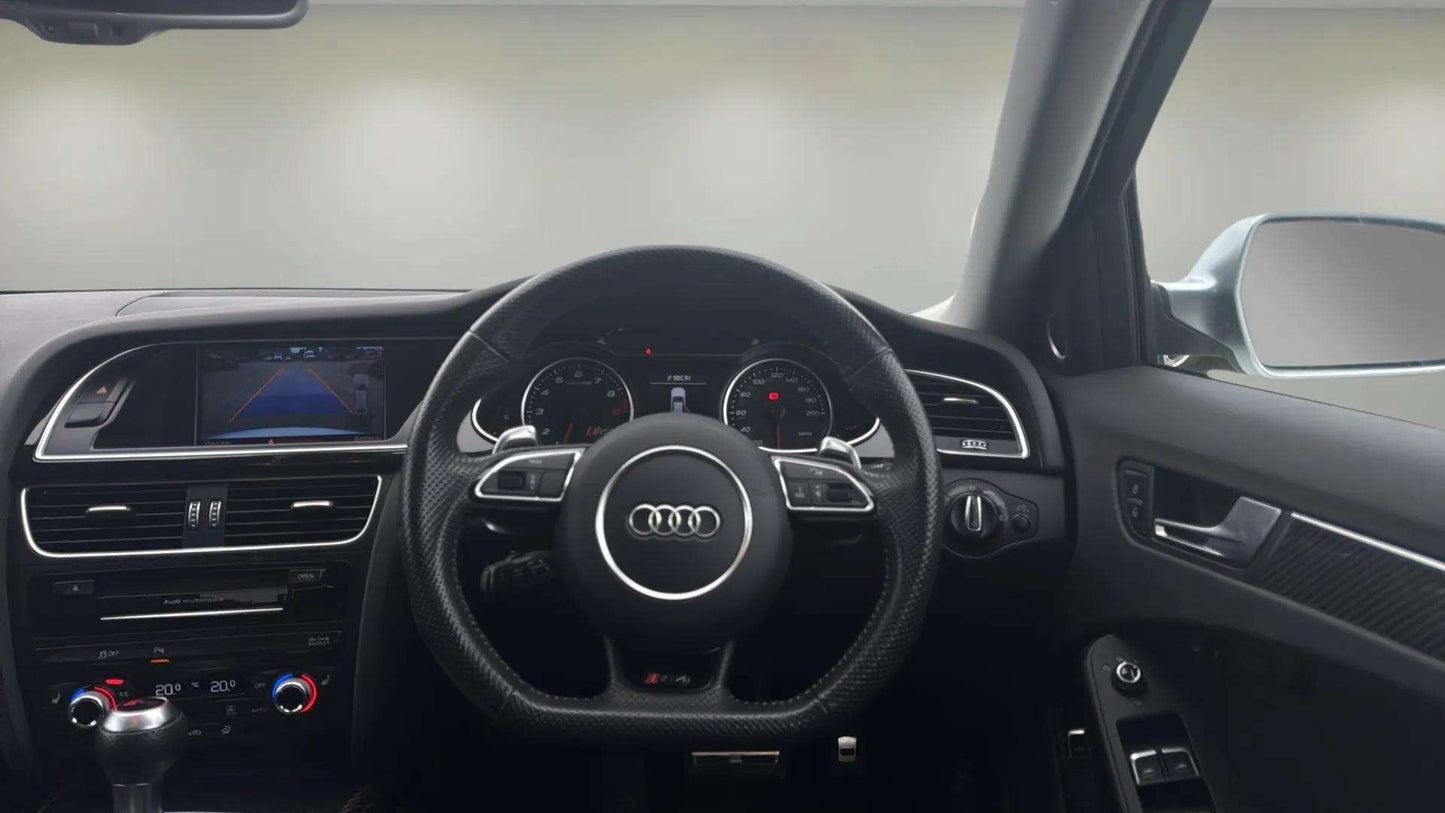 Audi RS4 Avant 4.2TFSI V8 S-Tronic Quattro
