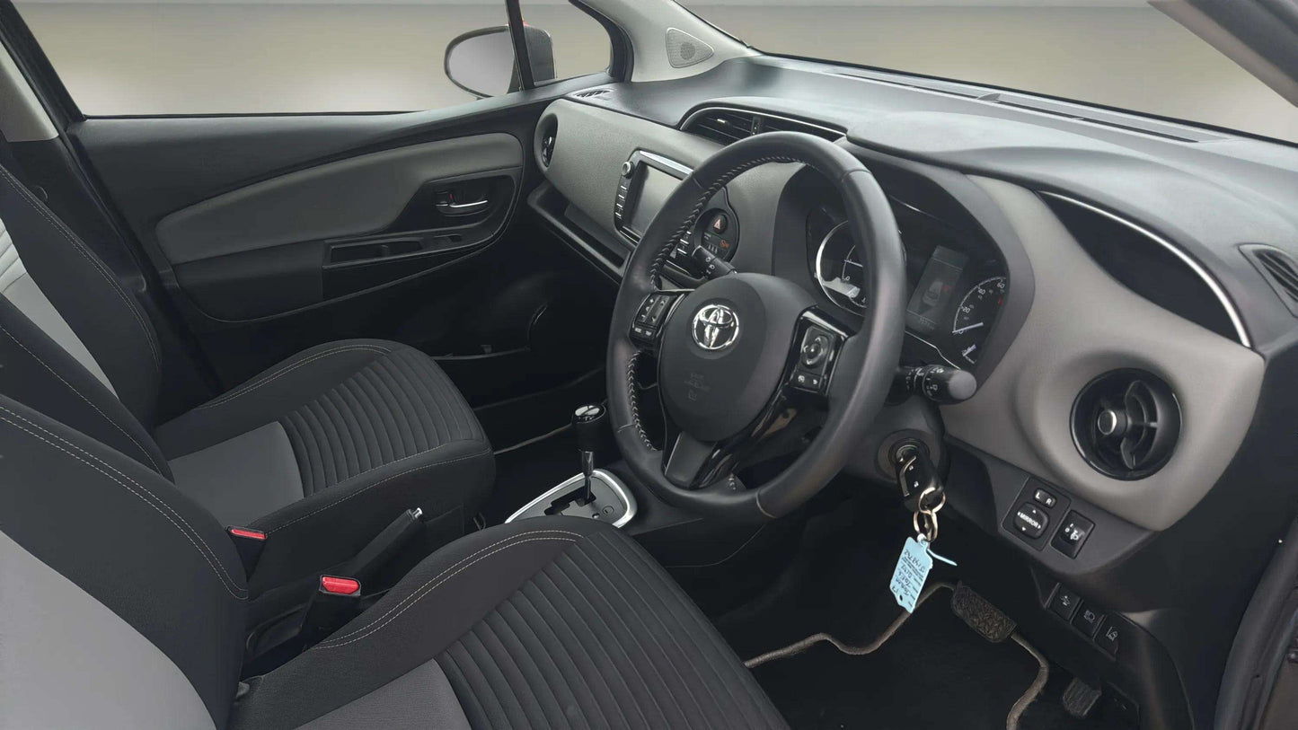 Toyota Yaris 1.5 VVT-i CVT Automatic