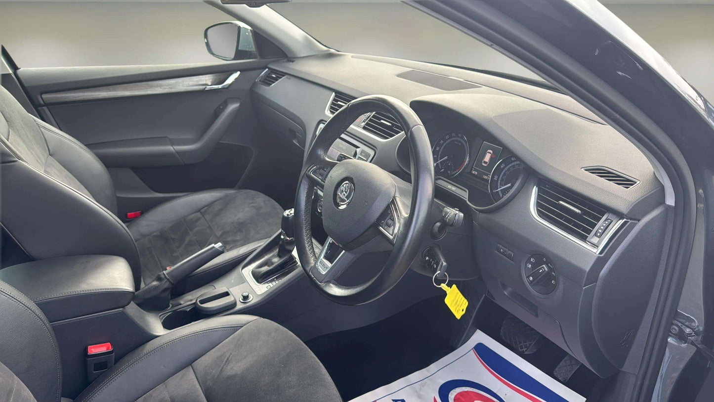 Skoda Octavia 2.0 TDI CR 184 Scout 4x4 DSG Very Low Mileage!