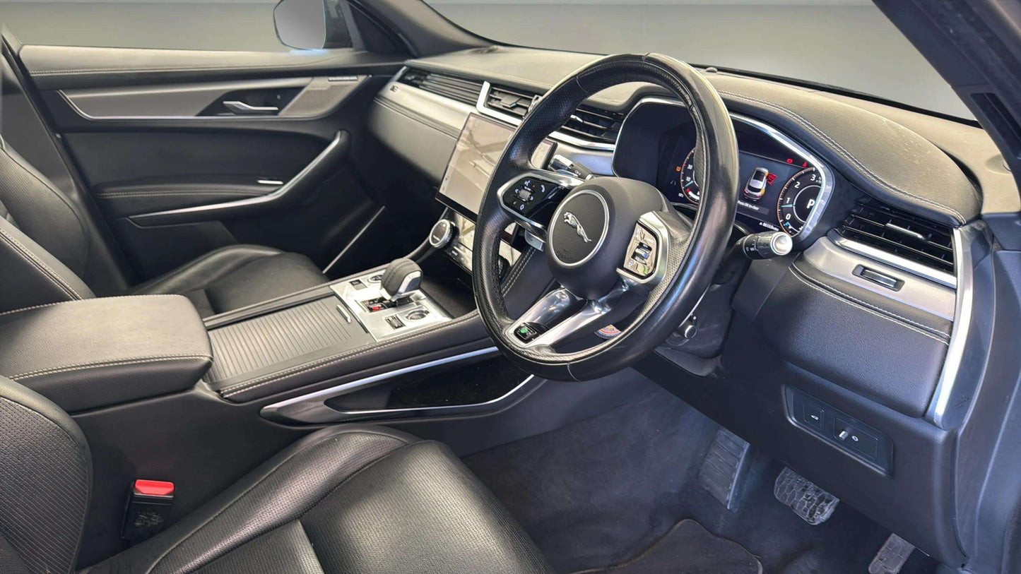 Jaguar F Pace 3.0 P400 MHEV R-Dynamic SE AWD Automatic