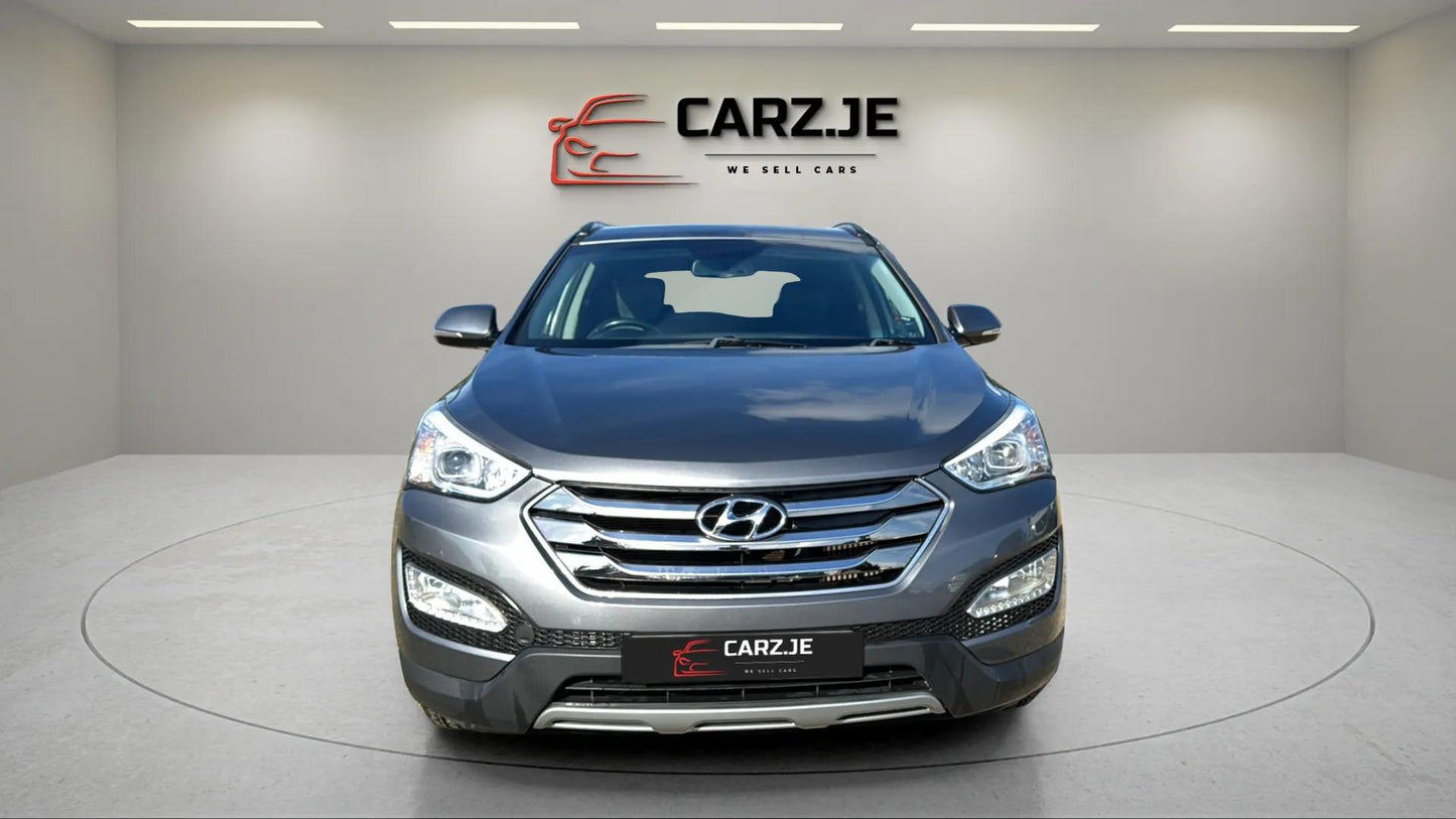 Hyundai Santa Fe 2.2 CRDI Blue Drive Premium 4WD 6 Speed Manual 7 Seater