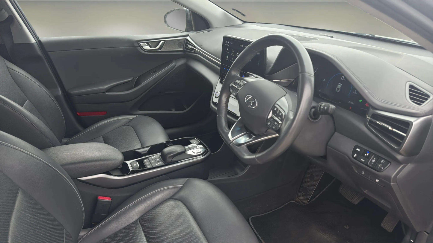Hyundai IONIQ 100kW Premium SE 38kWh Automatic