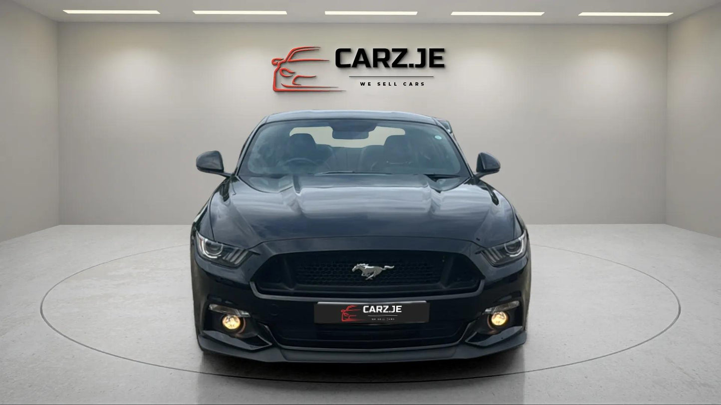 Ford Mustang 5.0 V8 GT Fastback 6 Speed Manual