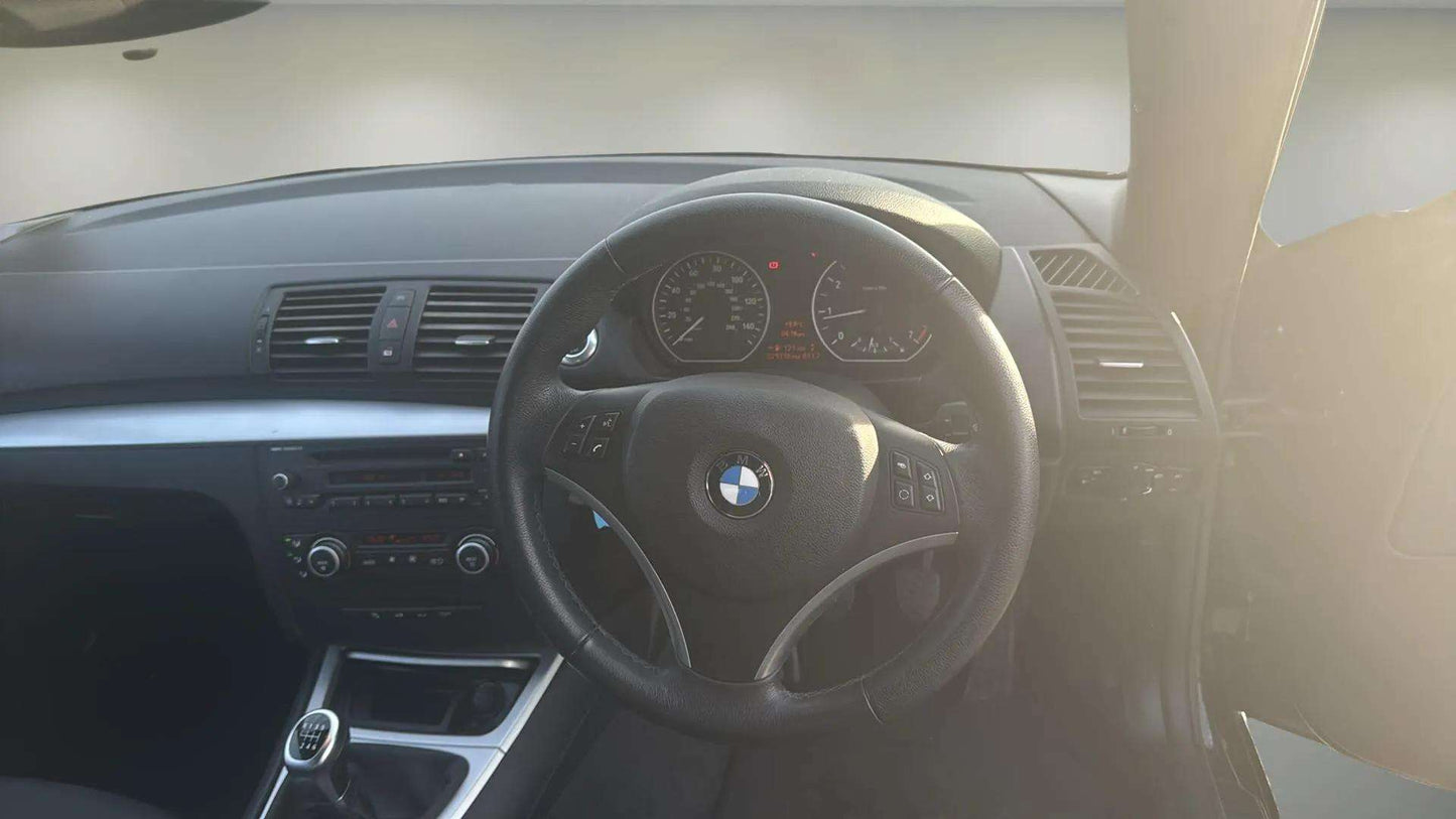 BMW 1 Series Convertible 118i SE 6 Speed Manual