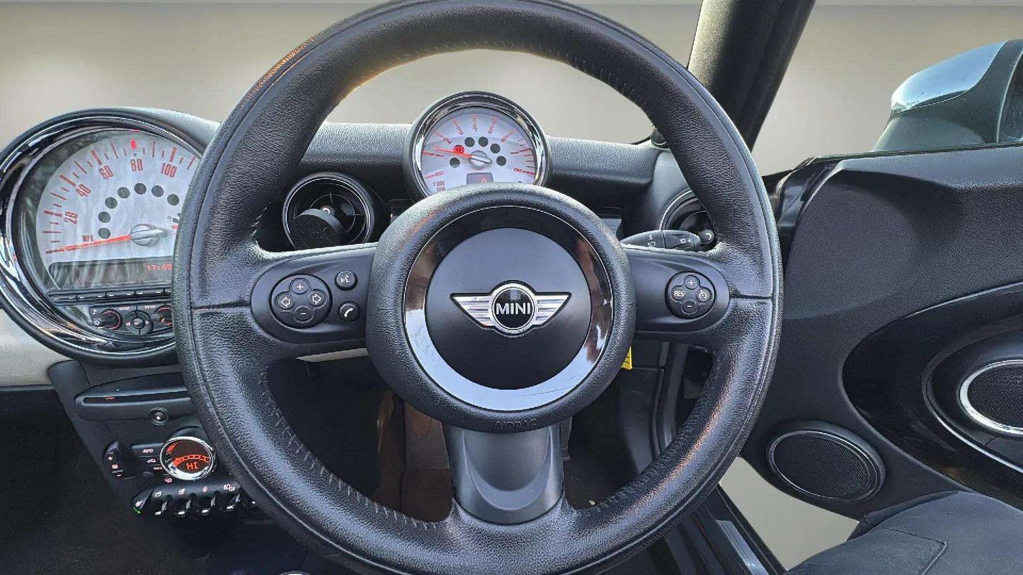 Mini Cooper 1.6 Convertible 6 Speed Manual