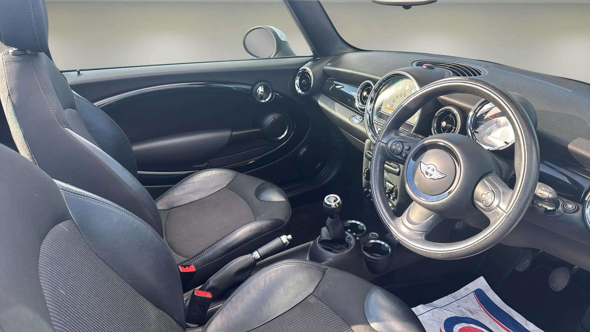 Mini Cooper 1.6 Convertible Manual