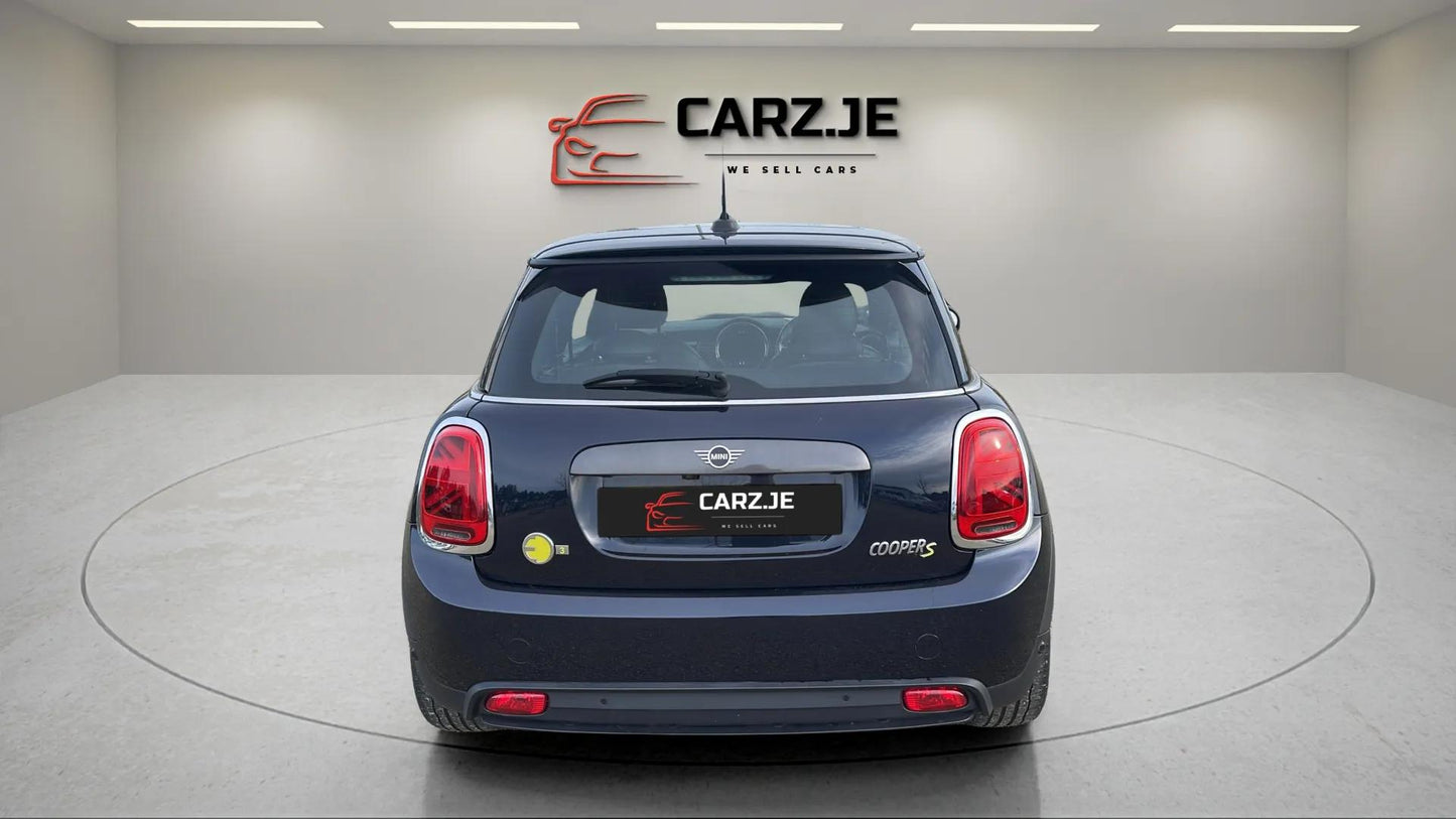 Mini Electric Hatchback Cooper SE Level 3