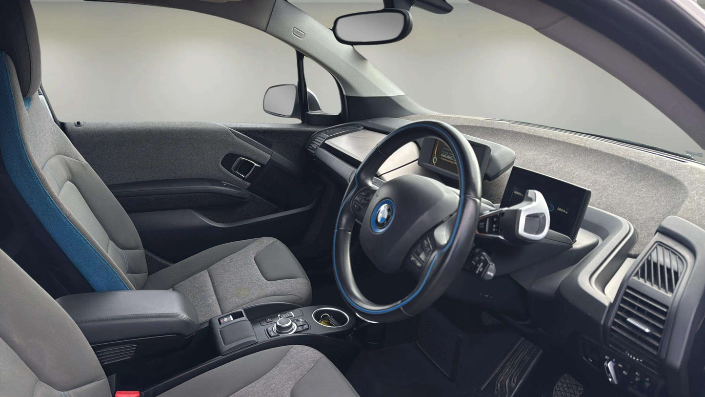 BMW I3
