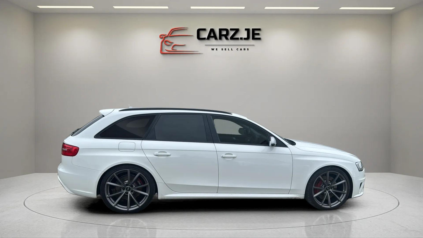 Audi RS4 Avant 4.2TFSI V8 S-Tronic Quattro