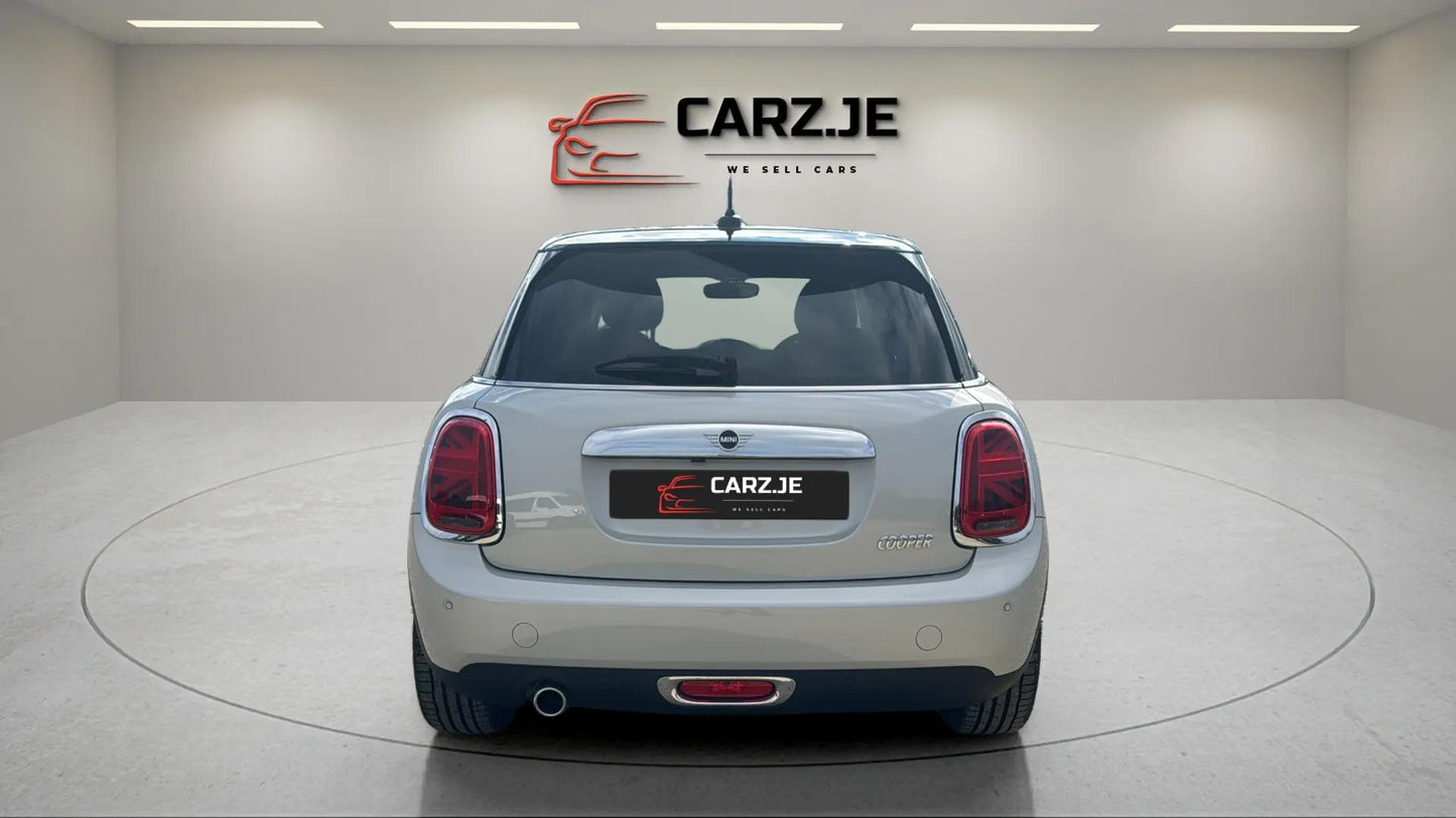 Mini Hatchback 1.5 Cooper Exclusive II 5-Door Automatic (Comfort/Nav)