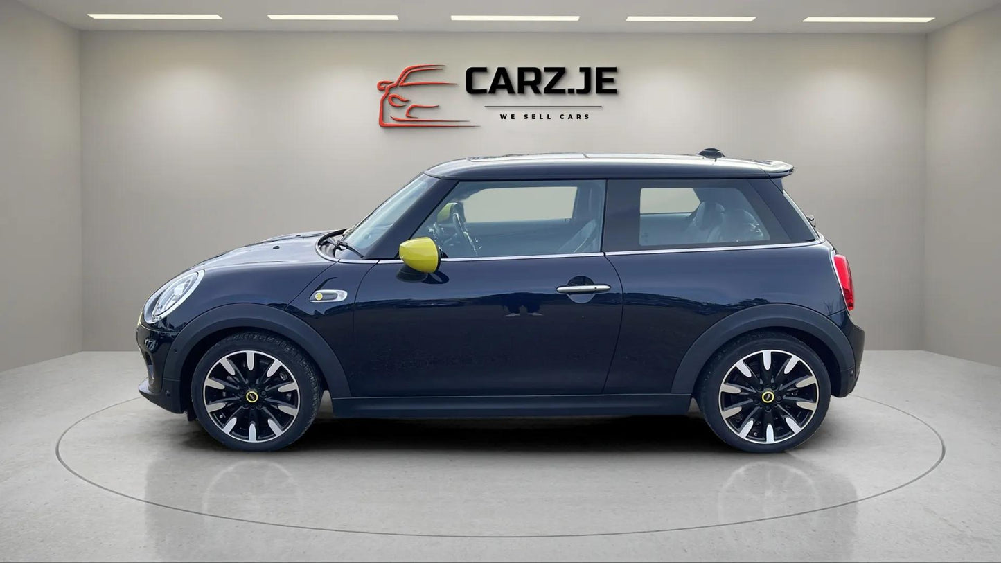 Mini Electric Hatchback Cooper SE Level 3
