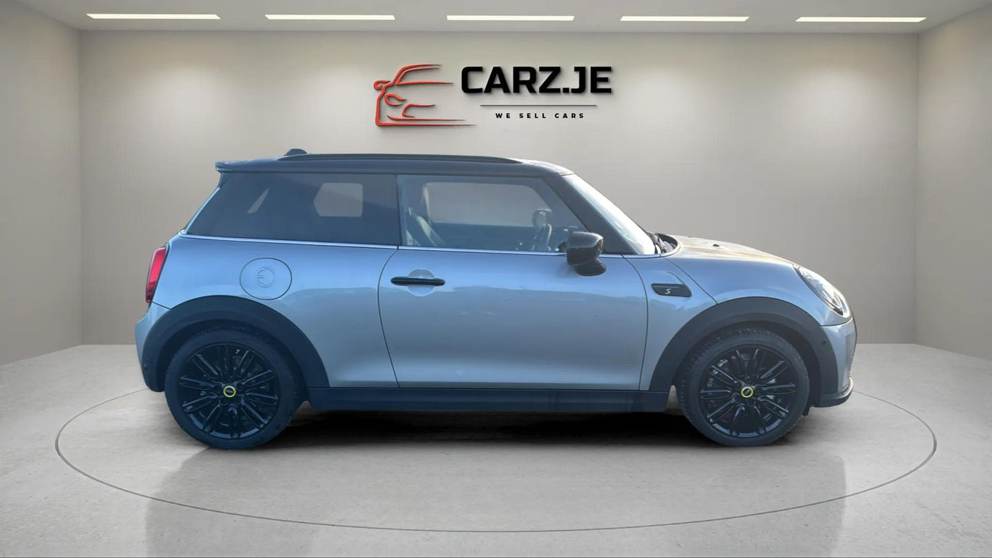 Mini Electric Hatchback Cooper SE Level 3