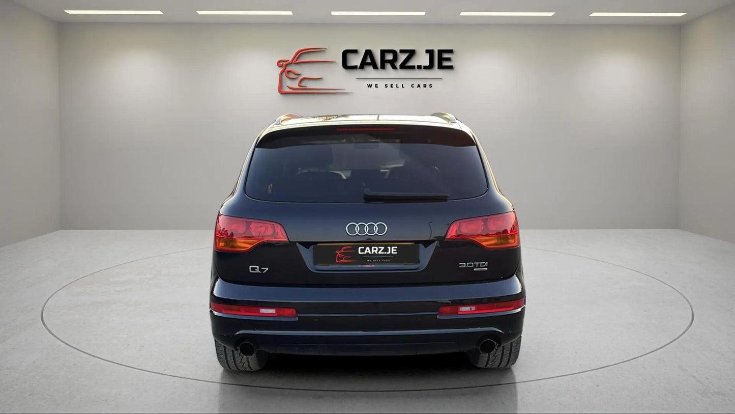 Audi Q7 3.0 TDI 240 PS Quattro Tiptronic 7 Seater