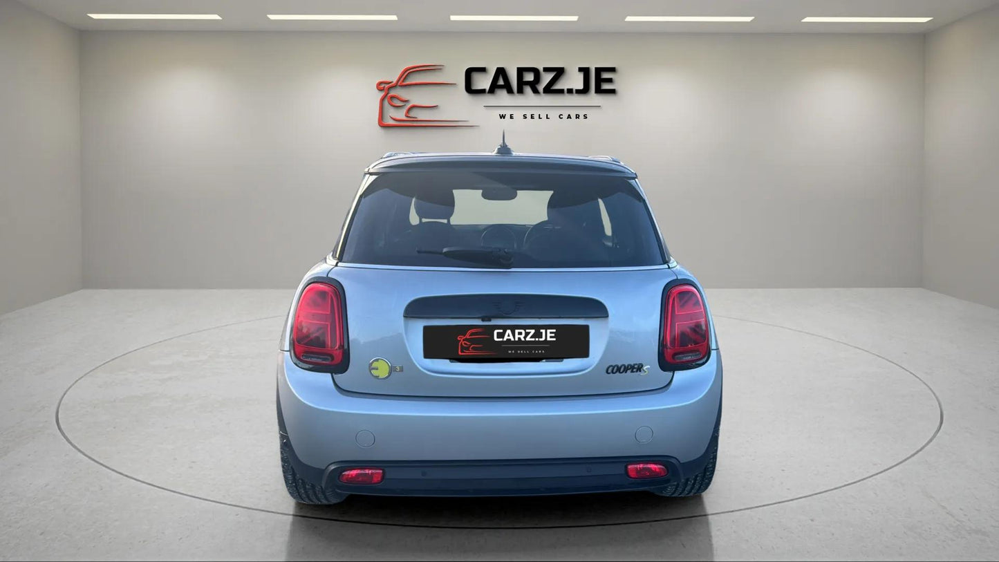 Mini Electric Hatchback Cooper SE Level 3