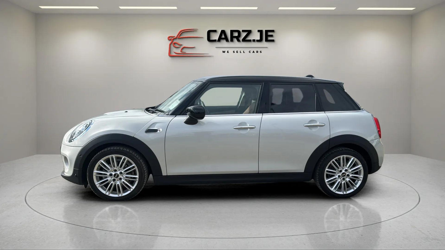 Mini Hatchback 1.5 Cooper Exclusive II 5-Door Automatic (Comfort/Nav)