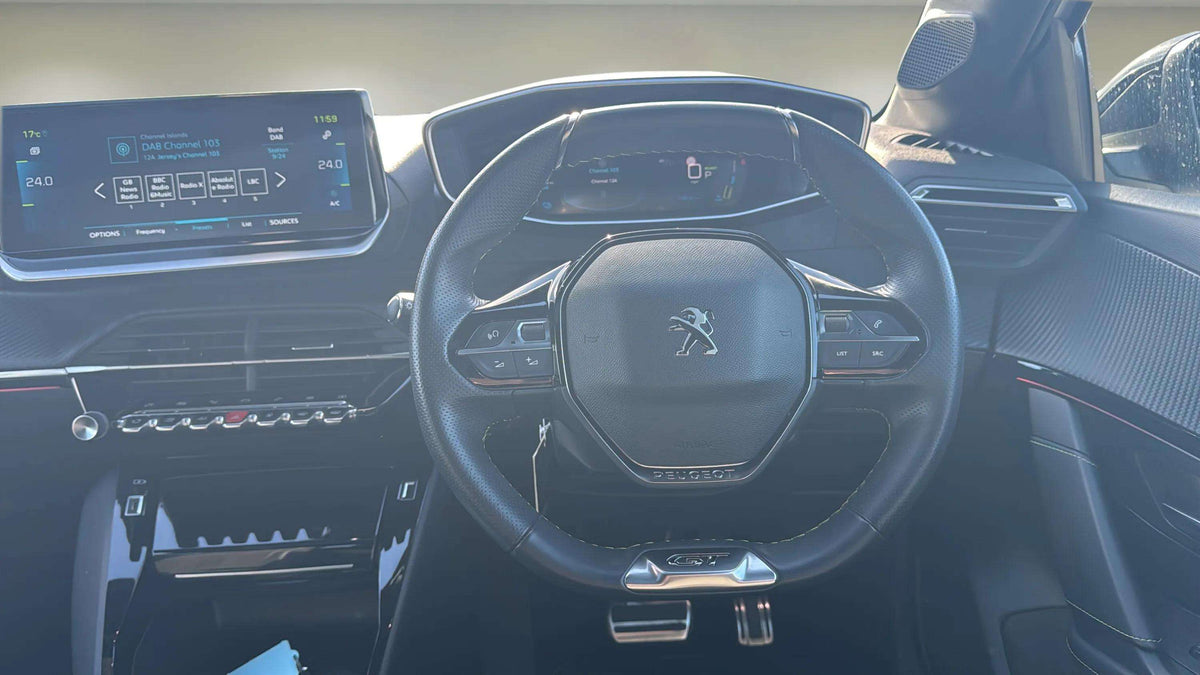Peugeot e-208 50kWh GT Premium Automatic