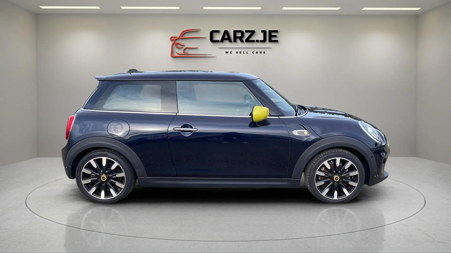 Mini Electric Hatchback Cooper SE Level 3