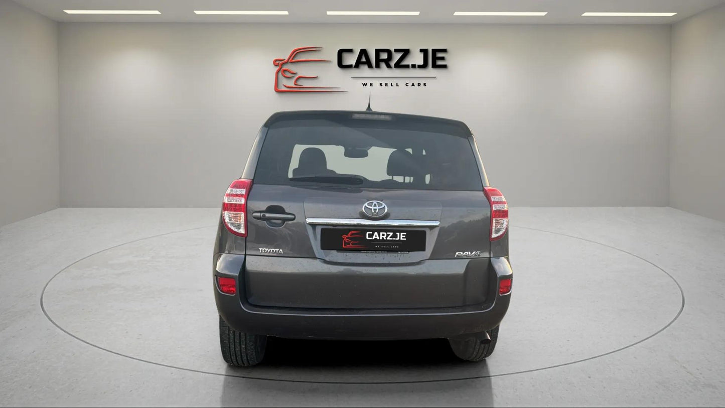 Toyota Rav 4 2.2 XT-R 4WD 6 Speed Manual