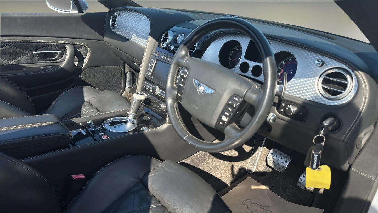 Bentley Continental GTC 6.0 W12 Mulliner